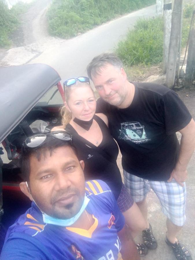 Bluray Beach Appartamento Negombo Esterno foto
