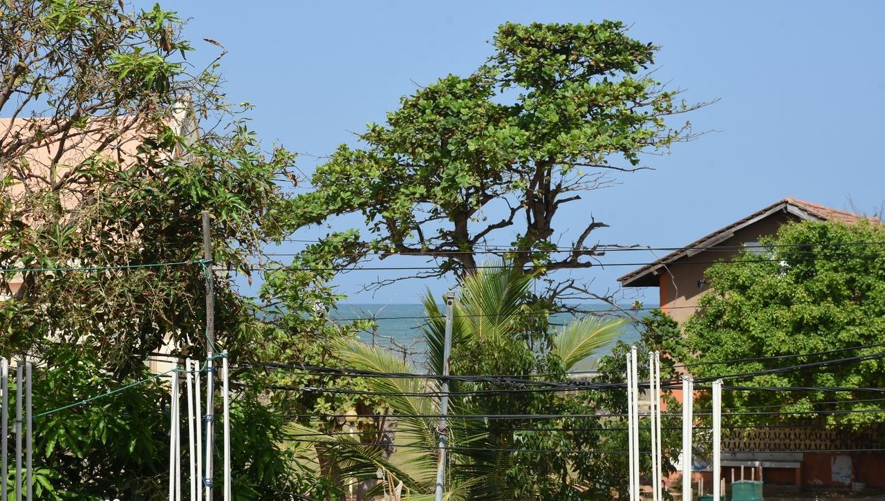 Bluray Beach Appartamento Negombo Esterno foto